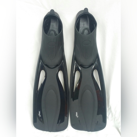 Copozz 4600 Swim Fins Black Adult Size Medium 7-8 Snorkel Scuba Diving Deep Sea - Picture 1 of 4